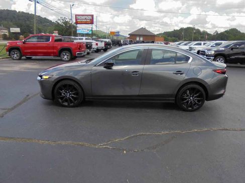 Used 2024 MAZDA MAZDA3 s FWD image 1
