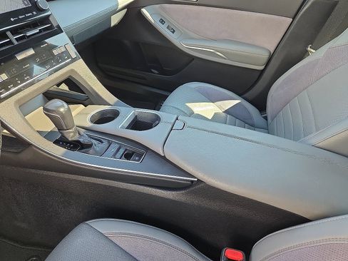 Used 2019 Toyota Avalon Touring w/ Advanced Safety Package FWD image 10