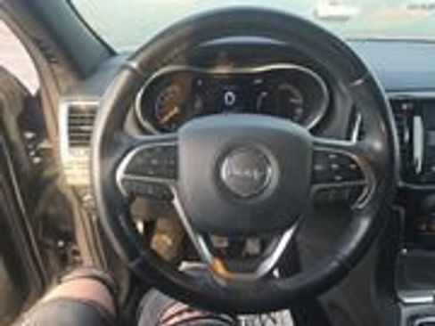 Used 2021 Jeep Grand Cherokee Limited image 6