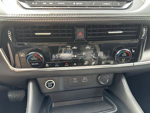 Used 2021 Nissan Rogue SL FWD image 62