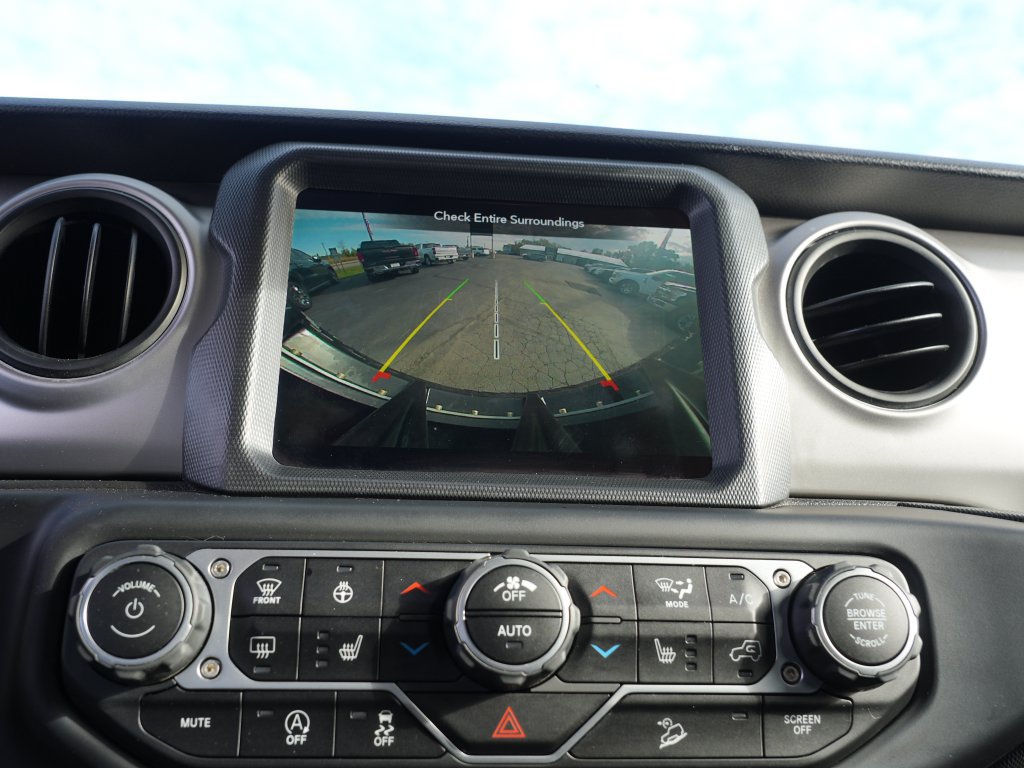 Used 2021 Jeep Wrangler Unlimited Sport AWD/4WD image 30