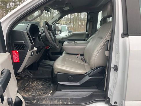 Used 2017 Ford F250 XL image 12