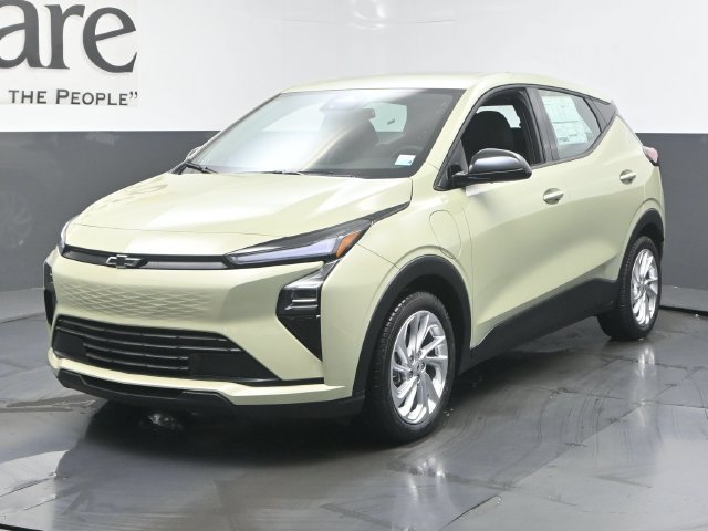 New 2027 Chevrolet Bolt LT w/ Comfort Package FWD image 13