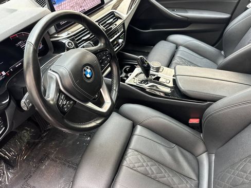Used 2021 BMW 530i w/ Convenience Package RWD image 10