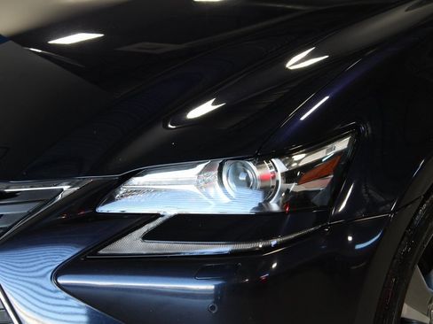 Used 2017 Lexus GS 350 AWD w/ Premium Package image 2