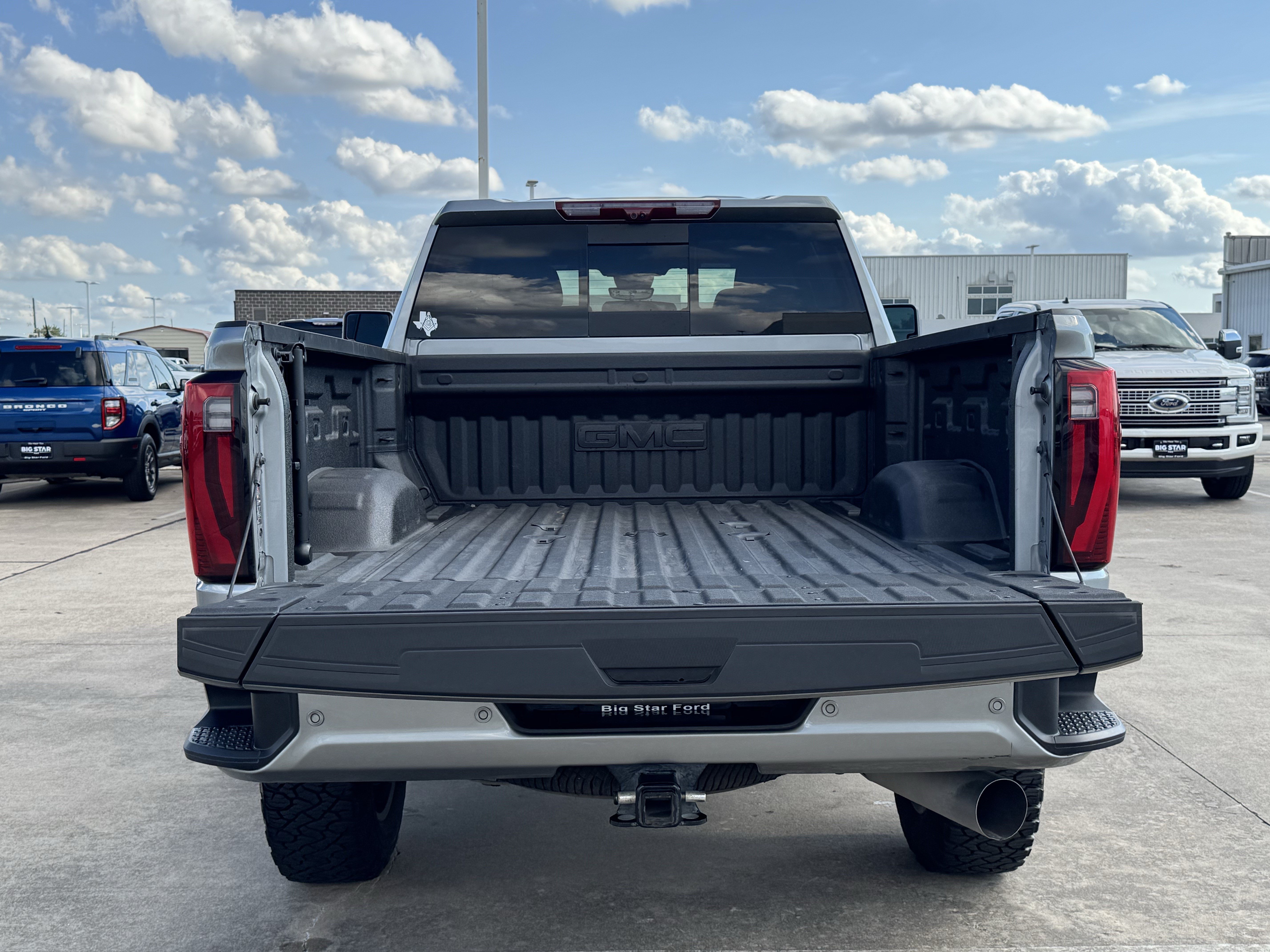 Used 2025 GMC Sierra 2500 Denali w/ Denali Reserve Package AWD/4WD image 32