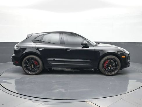 Certified 2025 Porsche Macan GTS AWD/4WD image 24