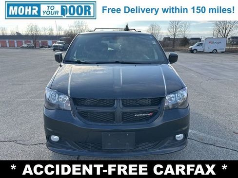 Used 2019 Dodge Grand Caravan GT image 2