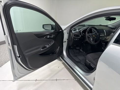 Used 2018 Chevrolet Malibu LS image 6