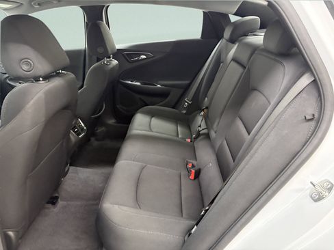 Used 2025 Chevrolet Malibu LT FWD image 12