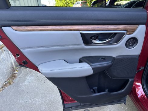 Used 2020 Honda CR-V Touring image 5