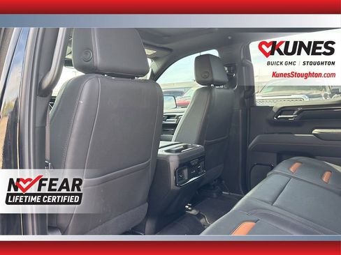 Used 2024 GMC Sierra 1500 AT4 w/ Technology Package AWD/4WD image 27
