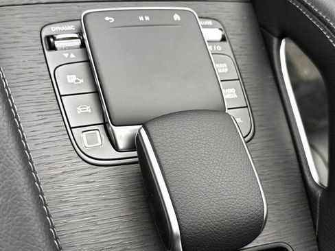 Certified 2025 Mercedes-Benz GLE 350 4MATIC image 20
