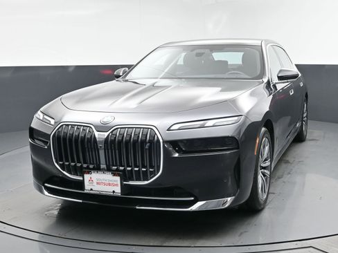 Used 2024 BMW i7 eDrive50 RWD image 20