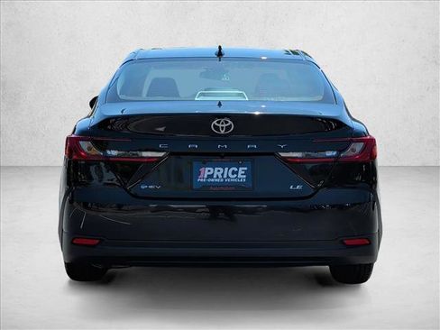 Used 2025 Toyota Camry LE FWD image 6