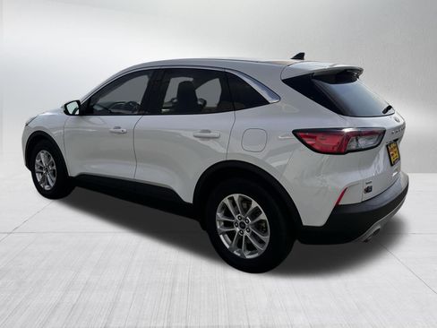 Certified 2021 Ford Escape SE w/ Cold Weather Package FWD image 5