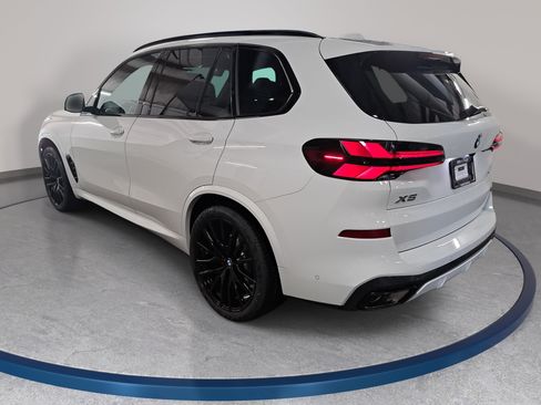New 2026 BMW X5 sDrive40i w/ M Sport Package RWD image 7
