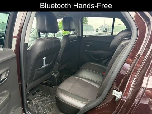 Used 2021 Chevrolet Trax LT w/ Driver Confidence Package AWD/4WD image 8