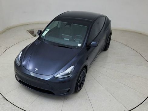 Used 2025 Tesla Model Y Performance image 77
