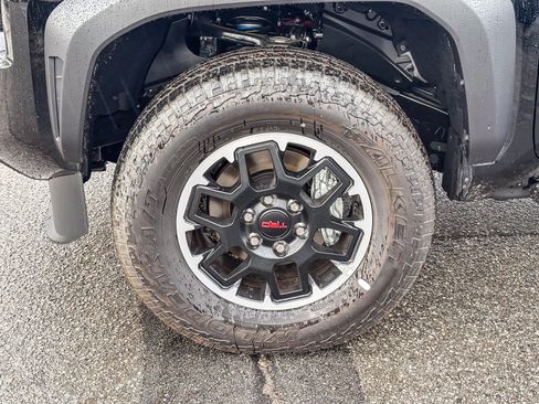 New 2025 Toyota Tacoma TRD Off-Road image 11
