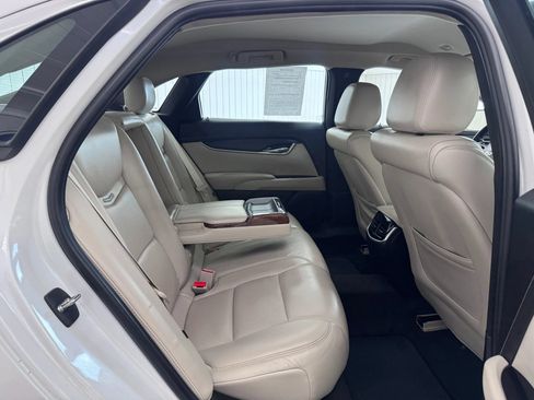 Used 2019 Cadillac XTS FWD image 11