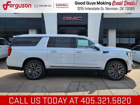 New 2026 GMC Yukon XL Denali Ultimate AWD/4WD image 2
