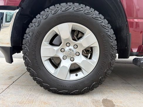 Used 2021 RAM 1500 Big Horn AWD/4WD image 12
