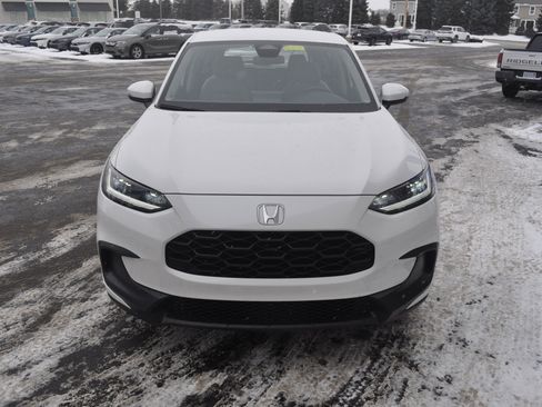 Certified 2025 Honda HR-V LX image 2