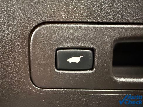 Used 2018 Acura MDX SH-AWD image 12