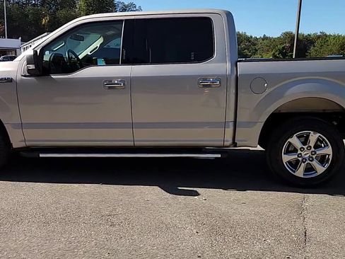 Used 2018 Ford F150 XLT w/ Equipment Group 302A Luxury image 4