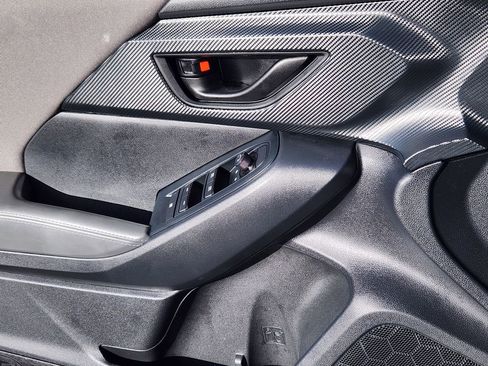 Certified 2024 Subaru Crosstrek 2.0i Premium image 11