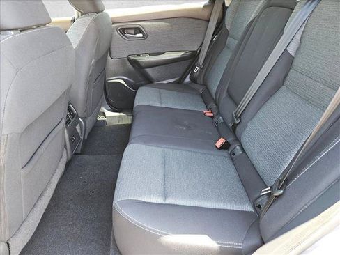 Used 2022 Nissan Rogue SV FWD image 16