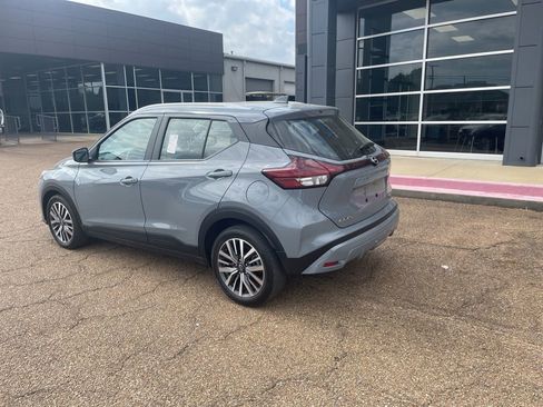 Used 2023 Nissan Kicks SV w/ Interior Electronics Package image 7