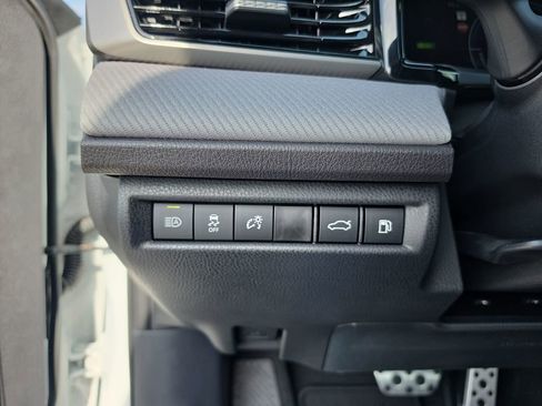 New 2026 Toyota Camry SE FWD image 11