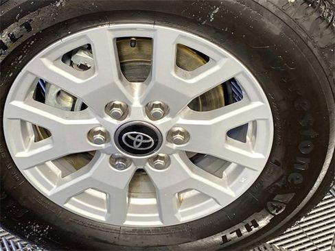 Used 2025 Toyota Tacoma SR image 29