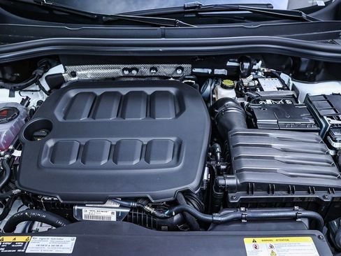 New 2026 Volkswagen Tiguan SE image 21