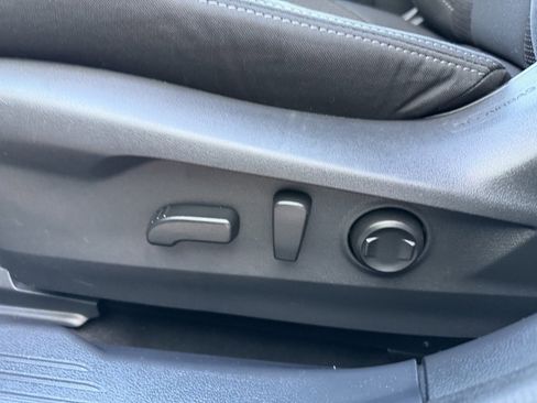 Used 2024 Subaru Outback Premium image 23