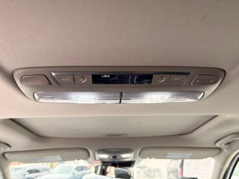 Used 2022 Kia Telluride S image 17