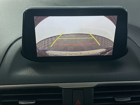 Used 2017 MAZDA MAZDA3 Touring FWD image 23