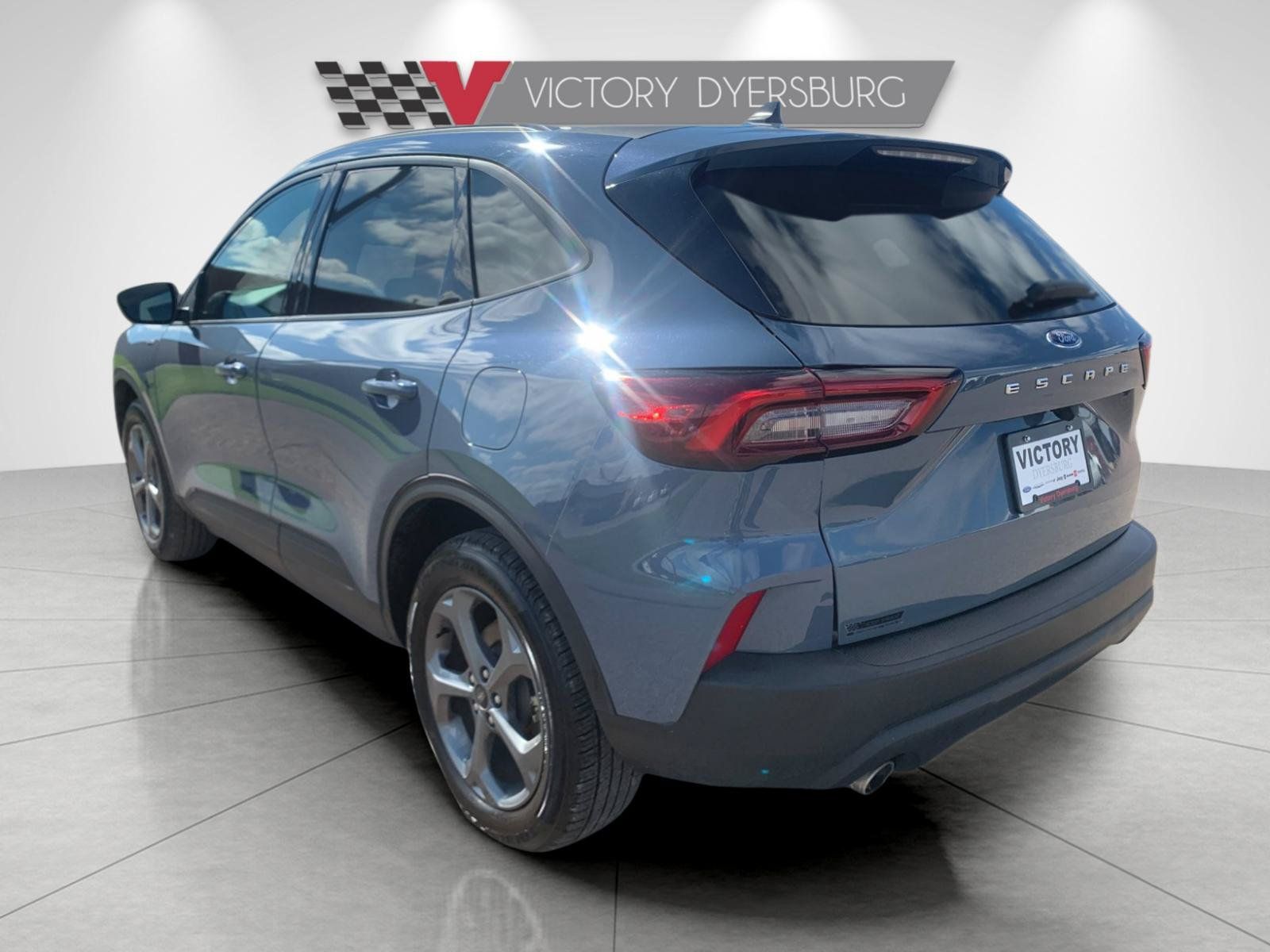 Used 2025 Ford Escape ST-Line Select AWD/4WD image 6