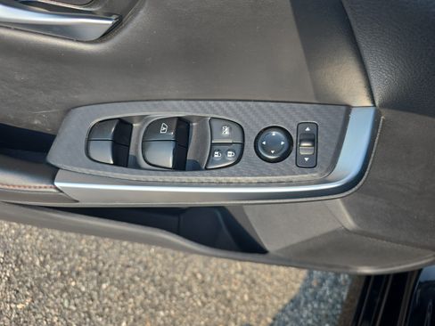 Used 2025 Nissan Sentra SR FWD image 24