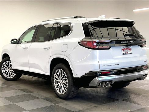 New 2026 GMC Acadia Denali w/ Super Cruise Package image 2