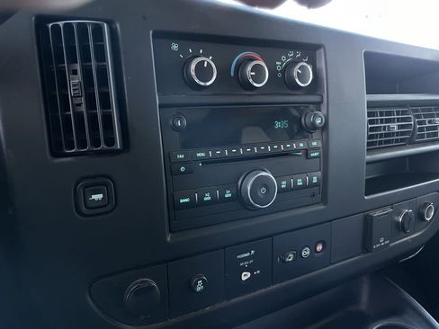 Used 2016 Chevrolet Express 2500 LS image 33