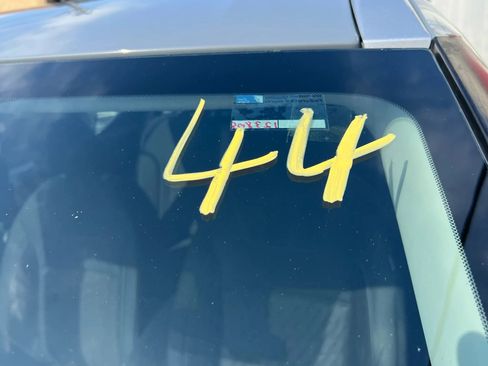 Used 2022 Nissan Kicks SV image 32