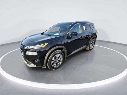 Used 2023 Nissan Rogue SV w/ SV Premium Package image 4