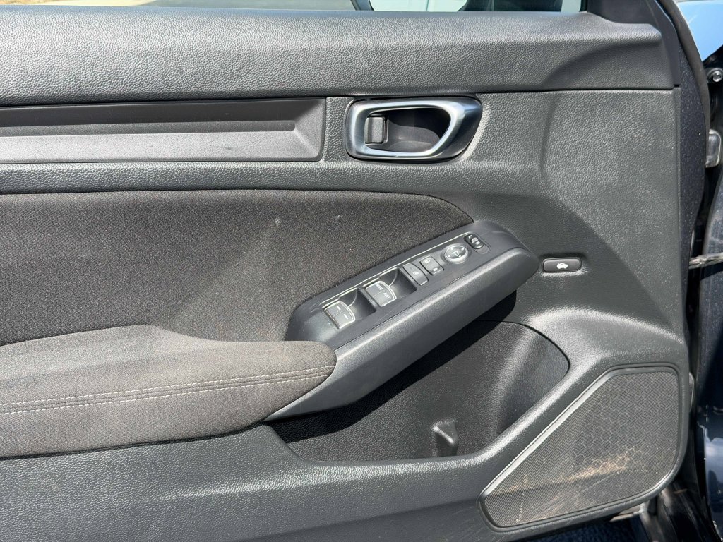 Used 2025 Honda Civic Sport image 27