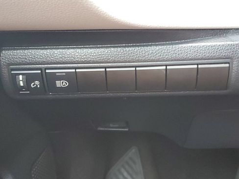 Used 2023 Toyota Corolla LE FWD image 32