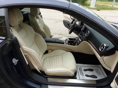 Used 2014 Mercedes-Benz SL 550 image 57
