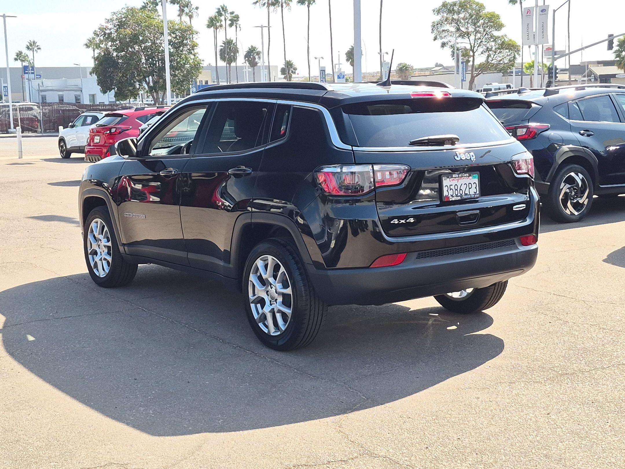 Used 2022 Jeep Compass Latitude AWD/4WD image 6