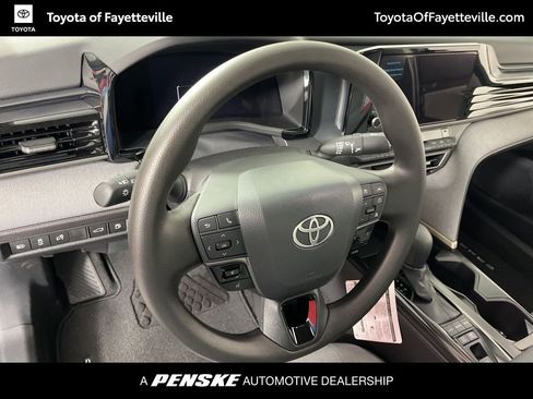 Used 2026 Toyota Camry LE w/ Convenience Package FWD image 25
